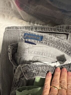 Bundle of 2pr jeans Light Gray High-Rise Women’s Jeans and crown & ivy